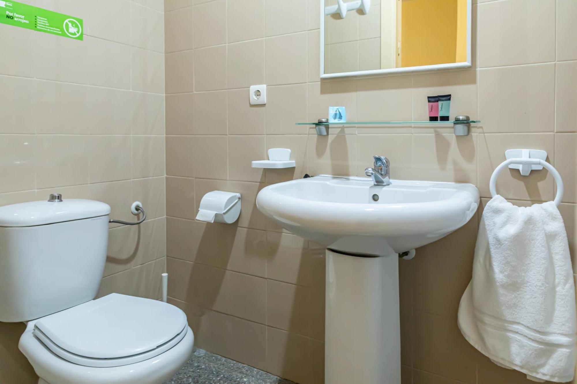 Hostal Resa Emperador Carlos V Granada